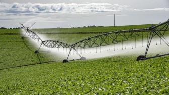 “Investir na irrigação é o melhor seguro agrícola que o produtor pode ter", afirmou Clair Kuhn